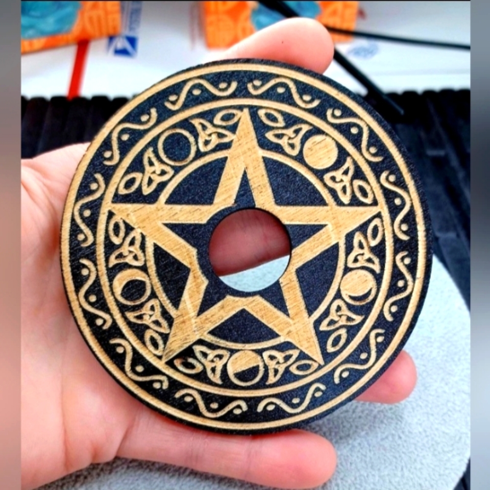 ● Black Woode Star ~ Crystal Sphere Stand